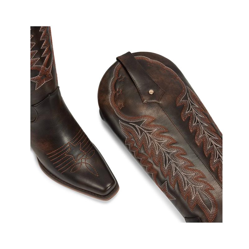 Retro Embroidered Pointed Toe Long Tall Boot