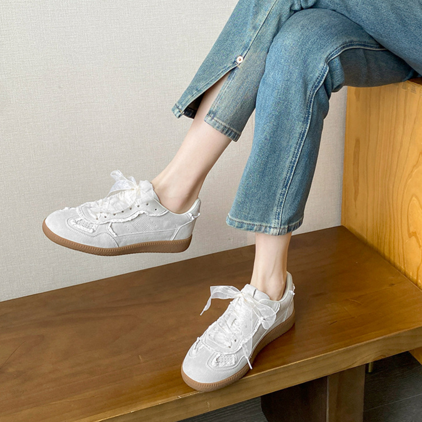 Women's Belinda Lace Detail Fashion Sneakers