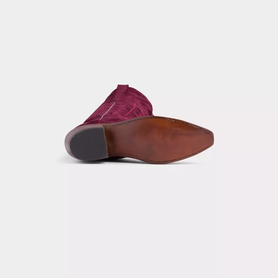 Priscilla Suede: Garnet